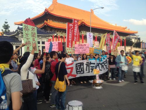 秋鬥中的外勞-pinawu攝